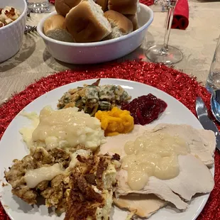 Thanksgiving Dinner made easy and delicious!