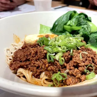 Chengdu zajiang noodles