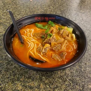 Tomato and Beef Stew Noodles