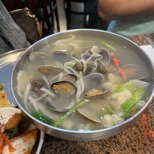 Clam Knife Cut Noodles