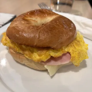 Bagel, Egg and Ham