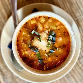 MIA'S MINESTRONE