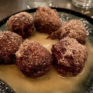 APPLE-RICOTTA DONUTS V