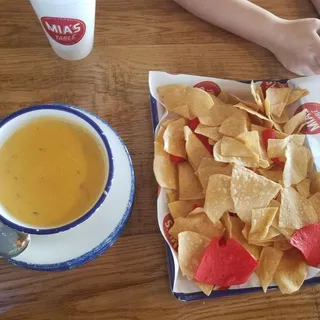 Chips and Queso