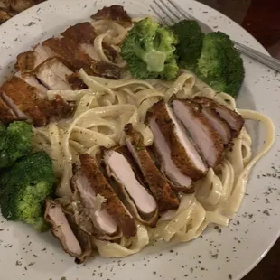 Fettuccini Alfredo with chicken