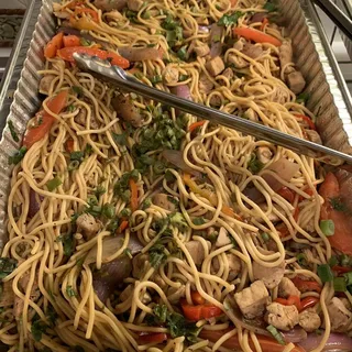 Tallarin Saltado de Pollo dinner size