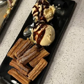 Churros with vanilla ice cream