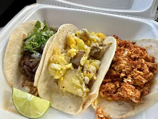 Los Molcajetes Mexican Grill