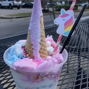 Unicorn sundae