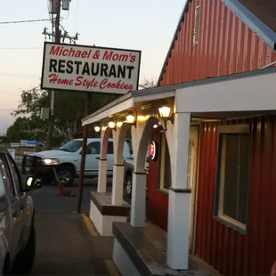 the outside of the restaurant