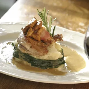 black truffle chicken with trumpets