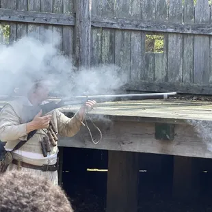 Jamestown gun firing demo