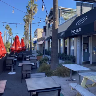 Outdoor seating for Michael's Market