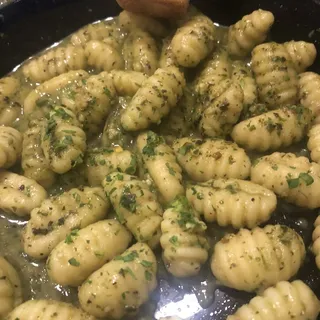 Gnocchi Al Pesto