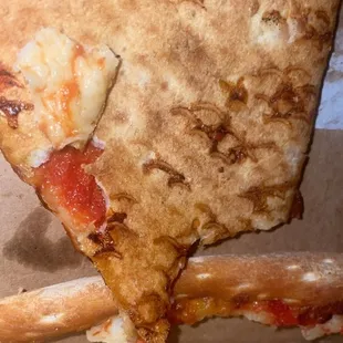 thin flimsy crust & foundation (PIZZA)
