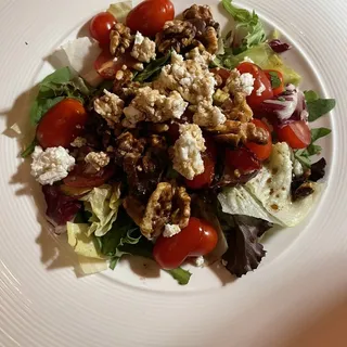Mixed Salad with Goat Cheese