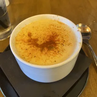 Split soup ('Maryland and cream of crab soup)