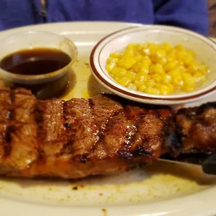 The juicy tender steak with a nice grill flavor.
