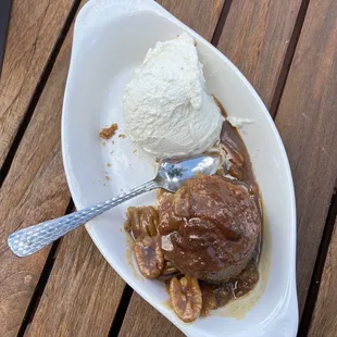 Sticky date dessert