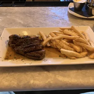 Steak with fries....excellent!