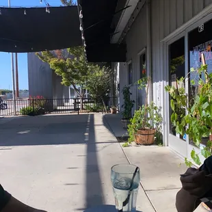 Outdoor dining with the fam