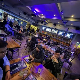 sushi and sashimi, interior