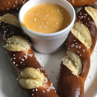 Pub pretzels with beer cheese