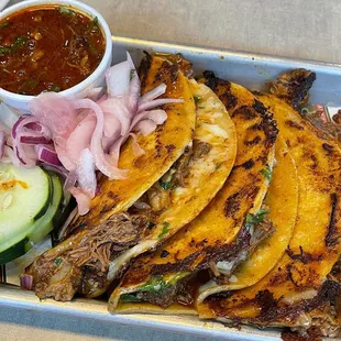 Queso tacos con Birria