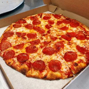 Build Your Own -Start with Cheese (Large 14&quot;) with pepperoni topping