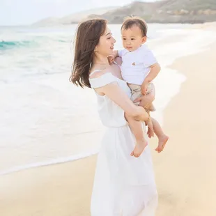 A sweet family vacation in Hawaii.