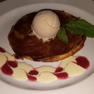 Warm Cinnamon Apple Tart