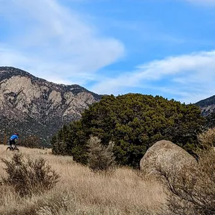 Fantastic access point for hikers, bikers and runners