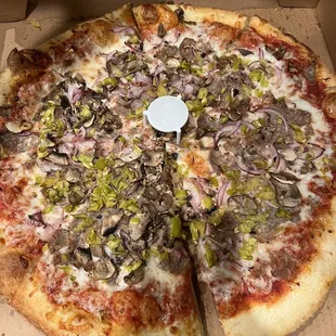 16" Pietro with mushrooms