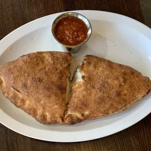 Molto Carne Calzone