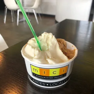 Small gelato with HUGE serving!