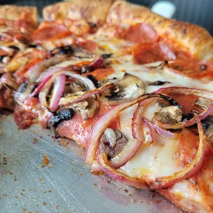 Fresh dough not frozen, No nitrates in the pepperoni an amazing pizza!