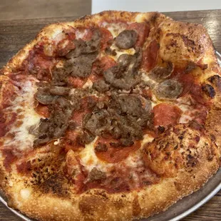 Molto Carne Pie
