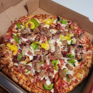 Small deluxe pizza (minus olives and ham)