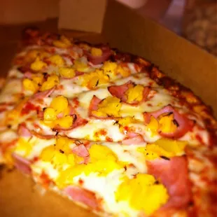 Hawaiian pizza