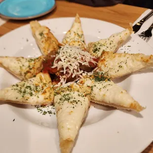 Cheesy sausage garlic bread