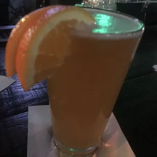 Double slices of oranges with my blue moon! Score! Lol