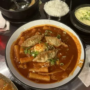Spicy Rice Cake with Dumplings