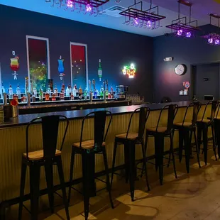 Full bar