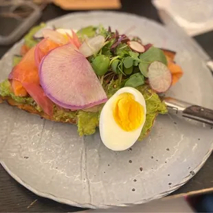 Smoked Salmon Tartine*