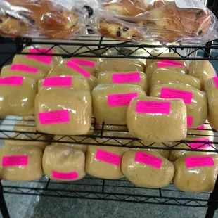 Kon ( how they eat breadfruit )