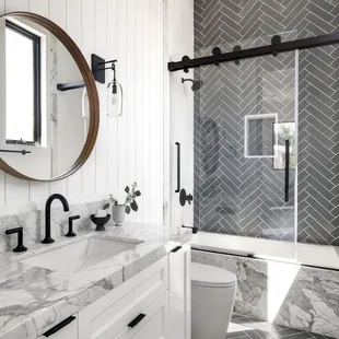 Best Shower Replacement Company in Wichita, KS Mid America Exteriors