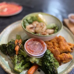 Grilled shrimp with grilled veggies and sweet potato mash
