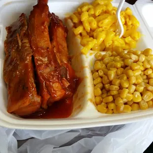 3pc rib dinner comes w 2 sides