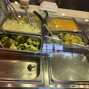 Veggies and Macaroni & Cheese