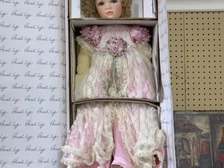 Montgomery Street Antique Mall